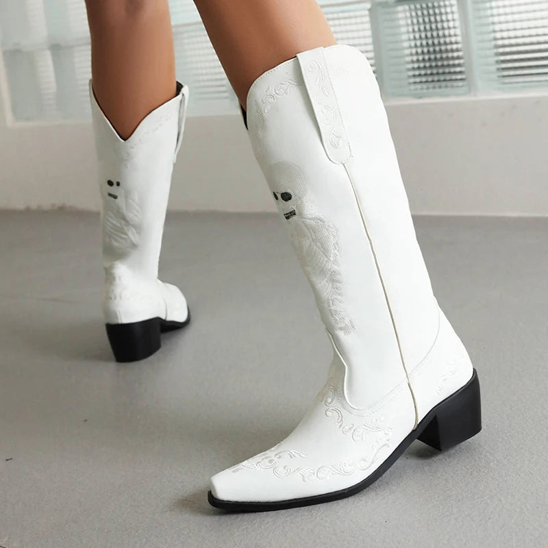 Outlaw – Skeleton Embroidered Cowgirl Boots